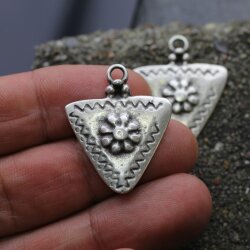 5 Antique Silver Ethnic Charms Pendant