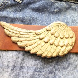 Angel Wing Belt Buckle Gold Perlmutt