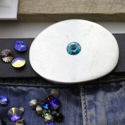 Belt Buckle with 12 mm Rivoli Swarovski Crystal