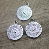 5 stk. Mandala Anhänger in Rhodium – 22mm, Boho-Stil Schmuckstück