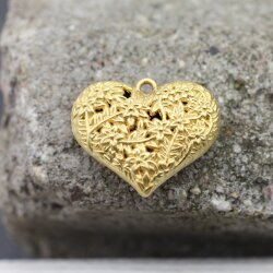 1 Pcs. Vintage Style Matte Gold Heart Pendant, Floral Filigree Charm, Romantic Jewelry Supply