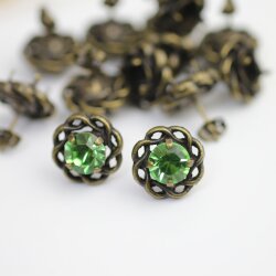 Antique Brass Post Earring Settings for 8mm Crystals – Swarovski & Preciosa Chatons/Rivoli