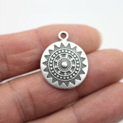 10 Pieces Mandala Pendant in Antique Silver – 22mm,...