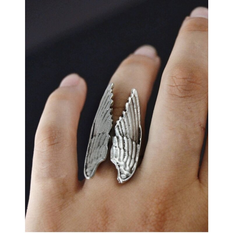 Ring clearance with wings