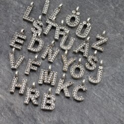 Süße Buchstaben Anhänger Charms mit Kristallen, Altsilber i .